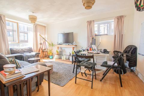 2 bedroom apartment for sale, Friars Avenue, Brentwood CM15