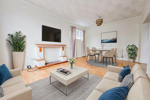 2 bedroom apartment for sale, Friars Avenue, Brentwood CM15