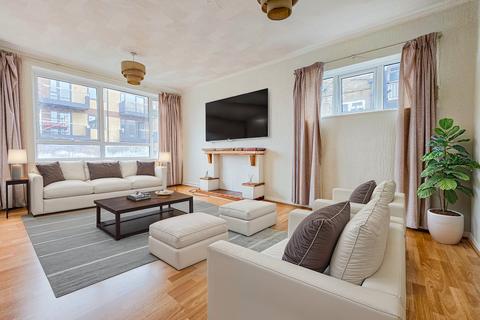 2 bedroom apartment for sale, Friars Avenue, Brentwood CM15