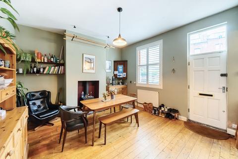 7 Spring Hill Terrace, Leeds, LS6 4EY