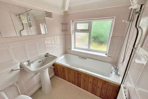61 Annable Road, Bredbury, Stockport, SK6 2DF