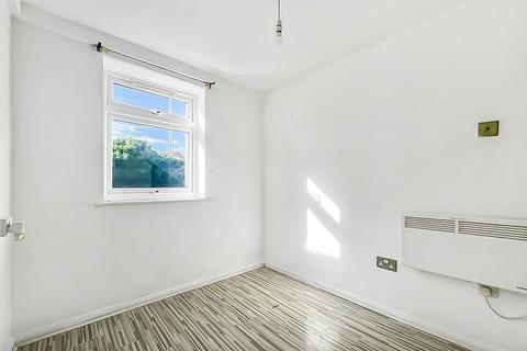 1 bedroom maisonette for sale, Greenhill Court, Gloucester GL4