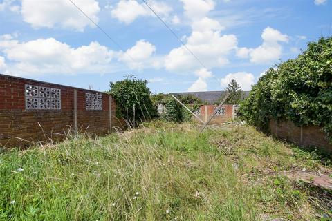 21 Arnhem Drive, New Addington, Croydon, CR0 0ED