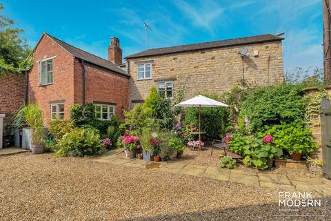 3 bedroom cottage for sale, Abbey Road, Bourne, PE10