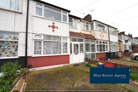 3 bedroom terraced house for sale, Wentworth Road, Southall, UB2