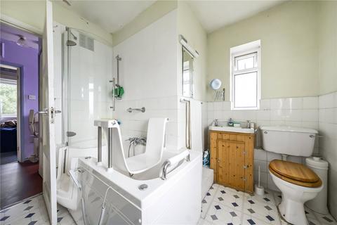 49 Windsor Avenue, New Malden, KT3 5HE