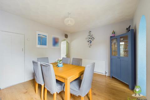 81 Barnsole Road, Gillingham, ME7 4DX