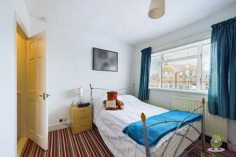 81 Barnsole Road, Gillingham, ME7 4DX
