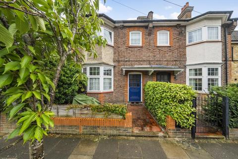 24 Bicester Road, Richmond, TW9 4QL
