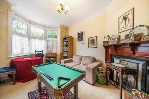 24 Bicester Road, Richmond, TW9 4QL