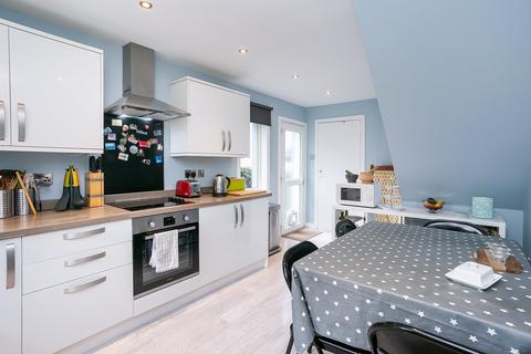 45 Firrhill Crescent, Edinburgh, EH13 9EW