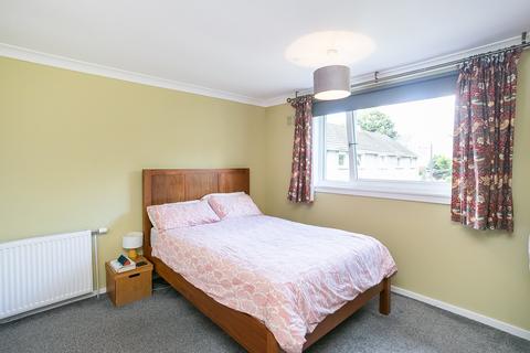 45 Firrhill Crescent, Edinburgh, EH13 9EW