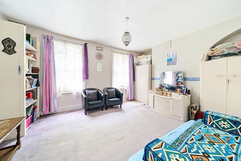 4 bedroom terraced house for sale, Rust Square, London