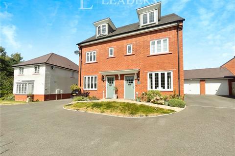 3 bedroom semi-detached house for sale, Viceroy Close, Worcester, Worcestershire