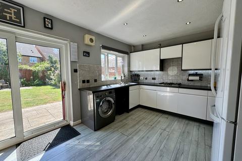 57 Hamble Road, Stone Cross, Pevensey, BN24 5PU