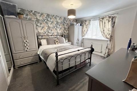 4 bedroom link detached house for sale, Blackheath Court, Newcastle Upon Tyne