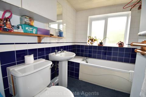 2 bedroom terraced house for sale, Hartington Road, Gosport