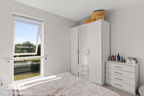 16 Myrtle Close, Harlow, CM17 0GB