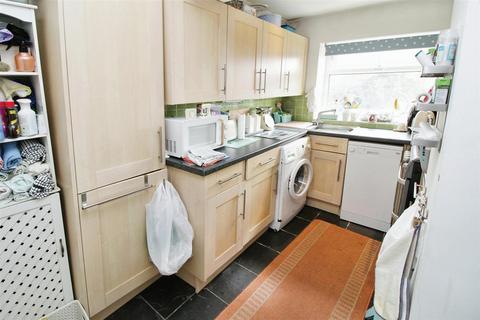 2 bedroom terraced house for sale, Folly Hall Road, Bradford BD6