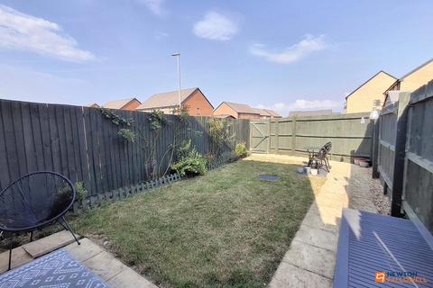 135 Manor Drive, Peterborough, PE4 7AR