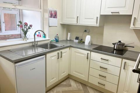 63 Avenue Road, Queniborough, Leicester, LE7 3FB