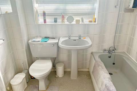 63 Avenue Road, Queniborough, Leicester, LE7 3FB
