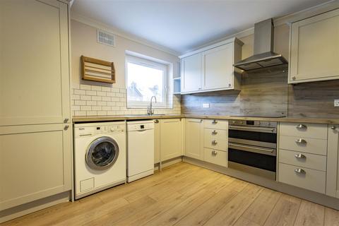 2 bedroom flat for sale, Newbold Back Lane, Chesterfield