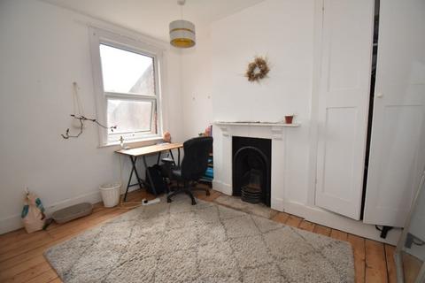 7 Rosebery Road, Exeter, EX4 6LT