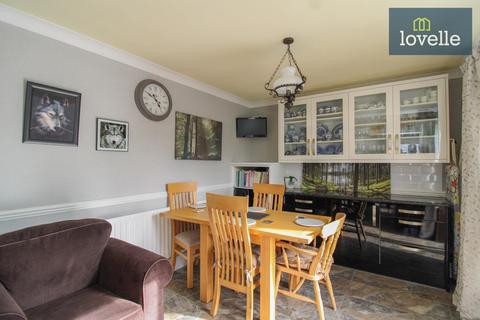 16 Longfield Road, Grimsby, DN34 5SB
