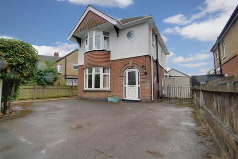 3 bedroom detached house for sale, Denmark Road, Kingsholm, Gloucester