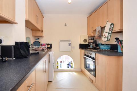 Apartment 11, The Old Chapel Grove Road, Wakefield, WF1 1UW