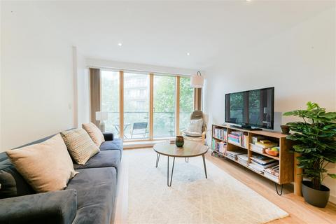 1 bedroom apartment for sale, Bassett House, 1 Durnsford Road, London