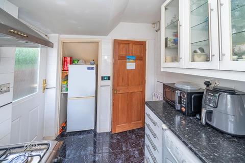 3 bedroom house for sale, Davies Avenue, Bilston WV14