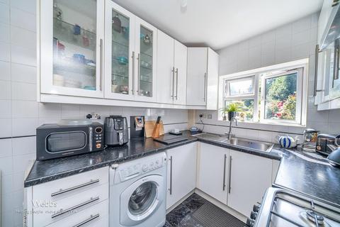 3 bedroom house for sale, Davies Avenue, Bilston WV14