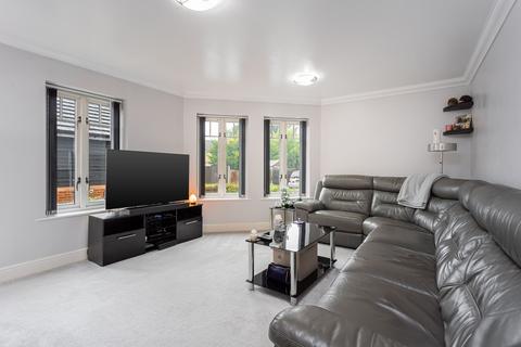 2 bedroom apartment for sale, Rosemead Gardens, Crawley RH10