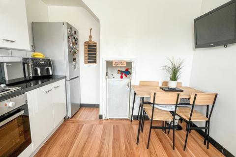 15 Haslam Crescent, Sheffield, S8 7GT