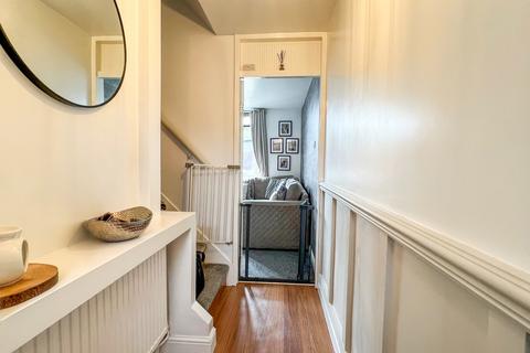 15 Haslam Crescent, Sheffield, S8 7GT
