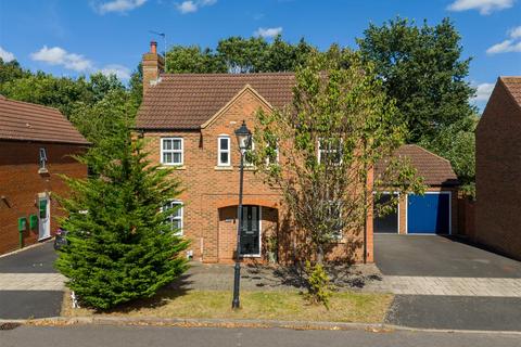 5 bedroom detached house for sale, Prestwold Way, Aylesbury HP19