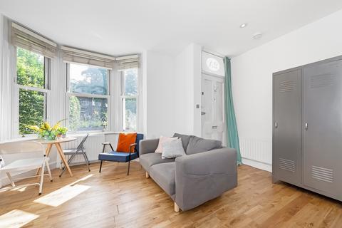 Studio for sale, Montem Road, SE4