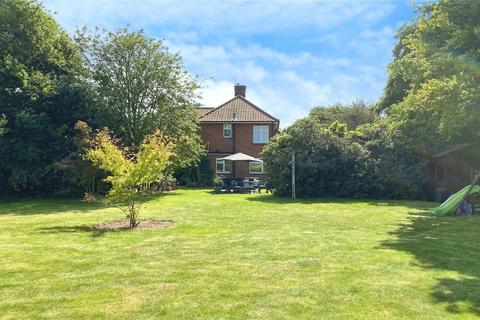 Parkside Main Road, Woolverstone, Ipswich, IP9 1AR