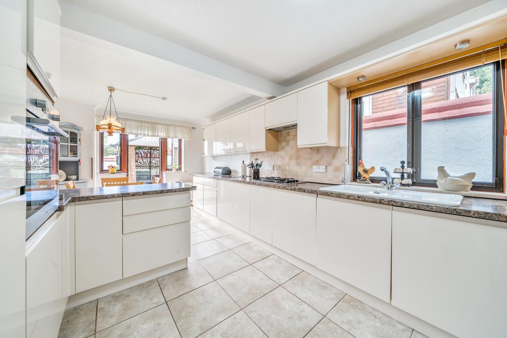 Kitchen /Dining Room