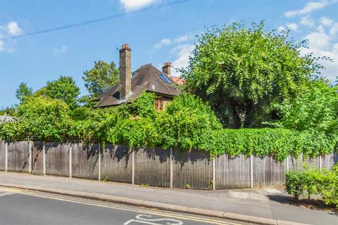 5 bedroom terraced house for sale, Lower Downs Road, West Wimbledon SW20