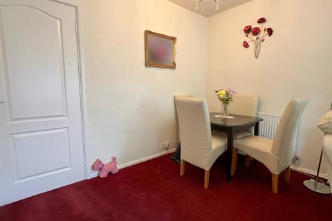 2 bedroom flat for sale, Hurlfield Court, Hurlfield Road, Sheffield, S12 2SD