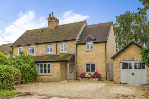 4 bedroom semi-detached house for sale, Merton,  Oxfordshire,  OX25