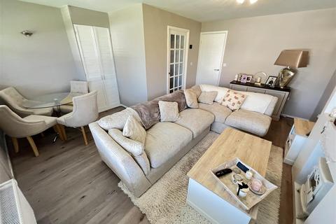 40 Far Meadow Lane, Wirral, CH61 4XW