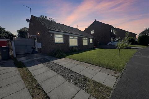 40 Far Meadow Lane, Wirral, CH61 4XW