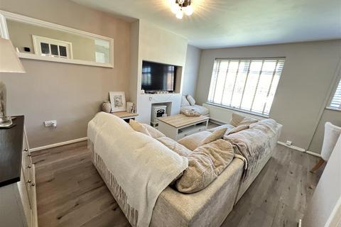 40 Far Meadow Lane, Wirral, CH61 4XW