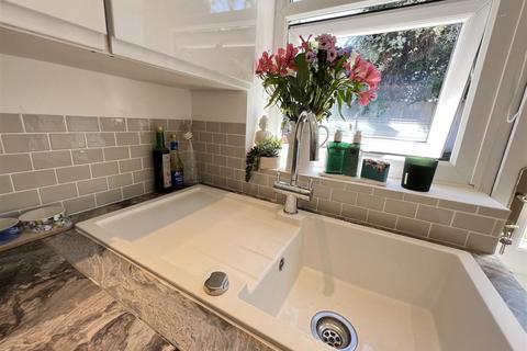 40 Far Meadow Lane, Wirral, CH61 4XW
