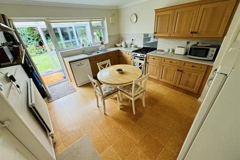 3 bedroom detached house for sale, Garway Close, Leamington Spa