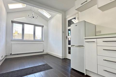 47 Blacklands Road, Benson, Wallingford, OX10 6NP